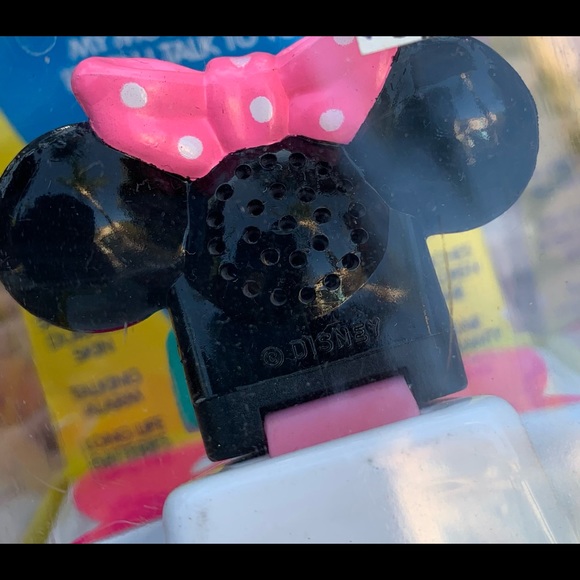 A Vintage Fun Talking Time Watch of Minnie - Picture 2 of 6